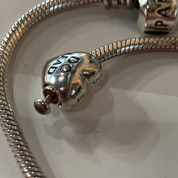 Exclusive Staff “Do Lead” Charm - Picture 3 of 3